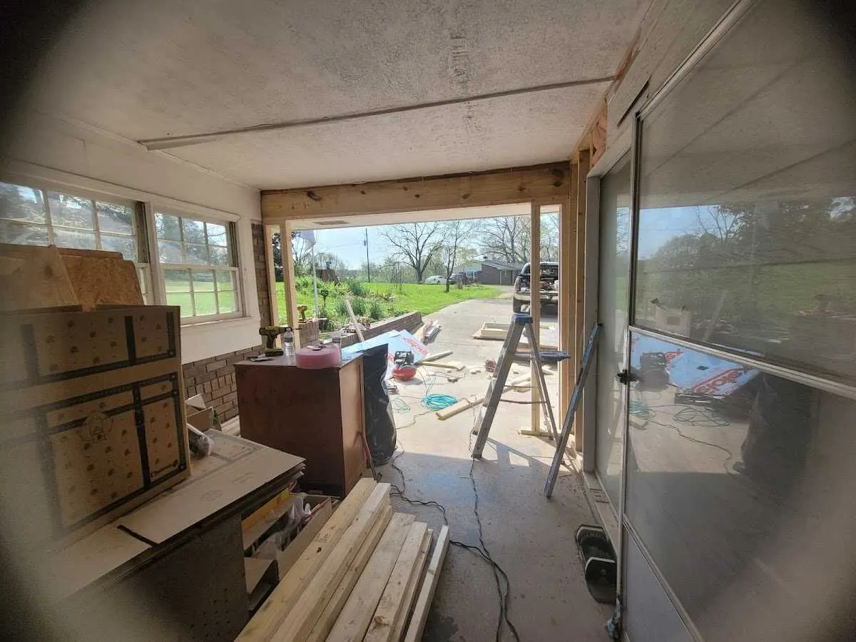 Air movers and dehumidifier for Water Mitigation Services in Bayonet Point